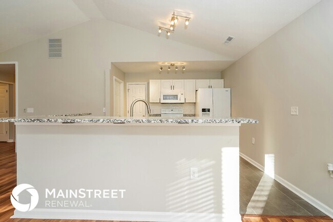 Foto del edificio - 1169 Runningbrook Ct