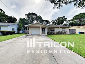 Building Photo - 7905 42nd Way N