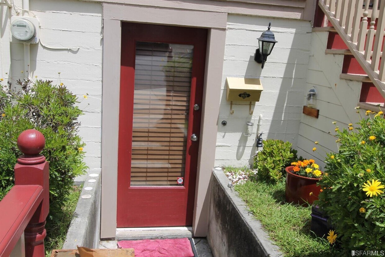 Foto principal - 2572 McAllister St