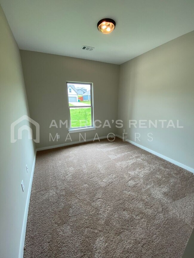 Building Photo - Home for Rent in Tuscaloosa, AL!!! Sign a ...
