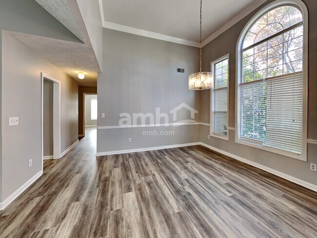 Foto del edificio - 2025 Graybrook Dr