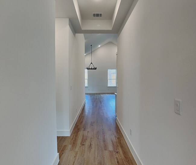 Foto del edificio - Brand New Modern Luxury with Soaring Ceilings & Designer Finishes! ***Limited-Time Offer: 1 Month...