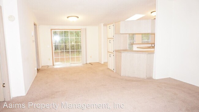Building Photo - 3 br, 2 bath House - 102 Nicole