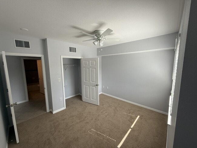 Building Photo - 6386 Emerald Dunes Dr