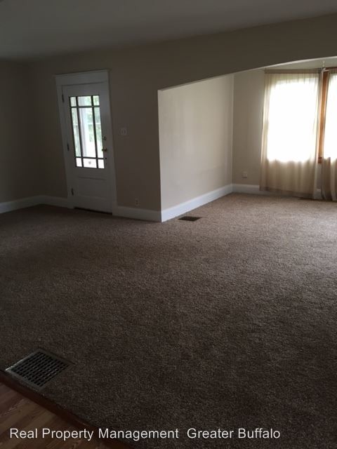 Building Photo - 5 br, 2 bath House - 84 Liberty Terr.