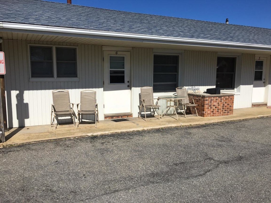 157 Ocean Ave, Point Pleasant Beach, NJ 08742 Condo for Rent in Point