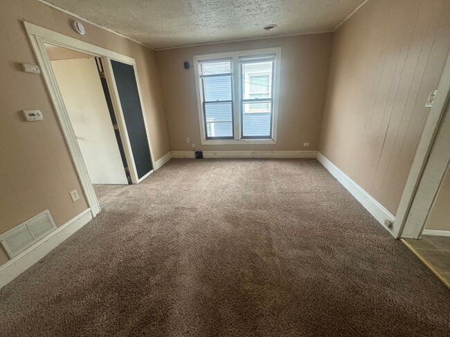 Foto del edificio - 718 24th Ave NE