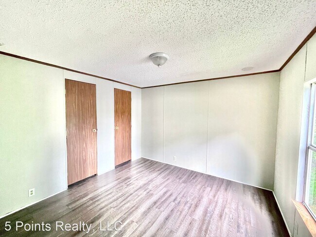 Building Photo - 2 br, 1 bath House - 3443 25 W