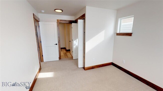 Foto del edificio - 1180 Baxter Creek Way