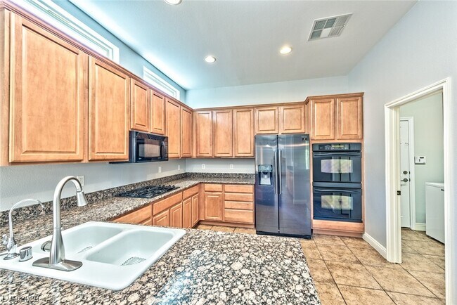 Building Photo - 3721 Alcantara Ln