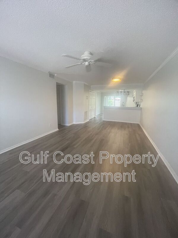 Foto del edificio - 3971 Leeward Passage Ct