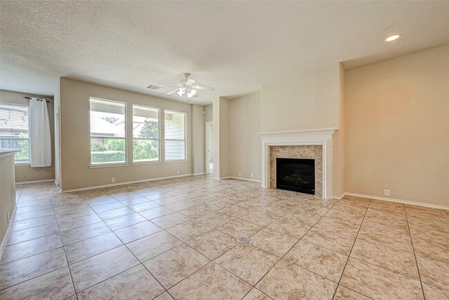 Foto del edificio - 10011 Terrance Springs Ln