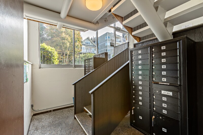 Foto del edificio - 5625 15th Ave NE