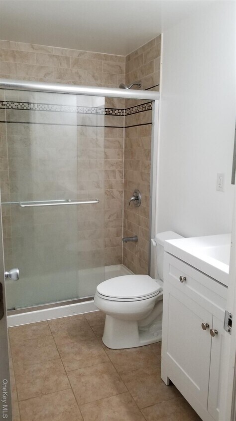 Foto del edificio - 27 Inwood Ave