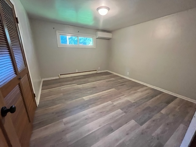Building Photo - 664 Azalea Ave