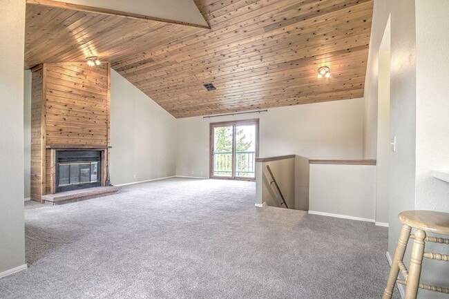 Building Photo - Breck Downtown Duplex