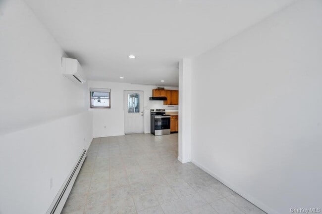 Building Photo - 20 Handsome Ave