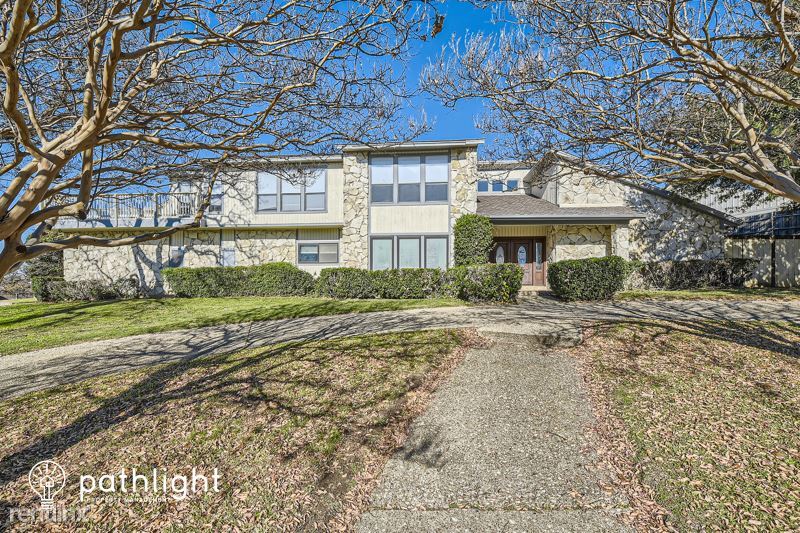 Foto principal - 4 br, 3.5 bath House - 6009 Amberwood Cour...