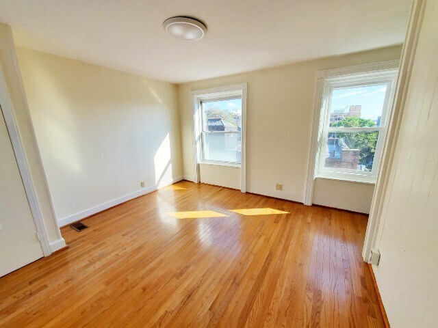 Building Photo - 14 Agate Ct