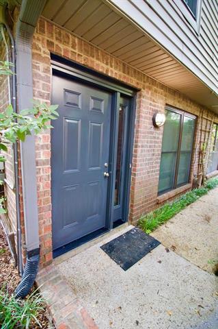 Foto del edificio - 4411 Gilbert Ave