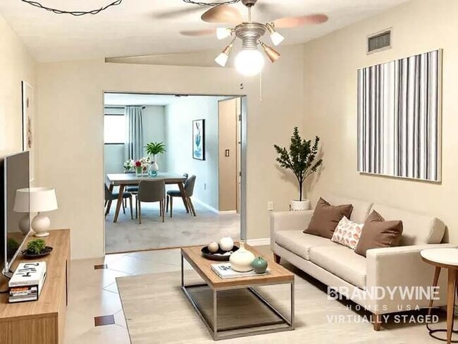 Building Photo - 7671 Vale Dr