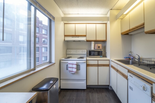 Building Photo - Huge Fully-Furnished Bedrooms, Steps from Campus — Eddygate Apartments in the Heart of Collegetown