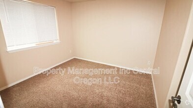 Building Photo - 16489 Riley Dr