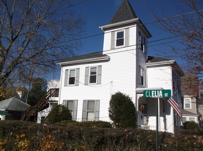 Building Photo - 28 Bradford Ave