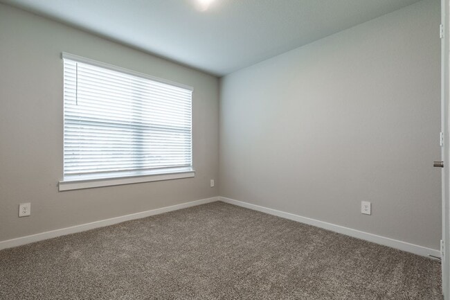 Building Photo - 7730 Rainham Valley Ln