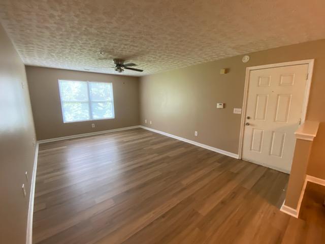 Foto del edificio - 12303 Fairington Ridge Cir