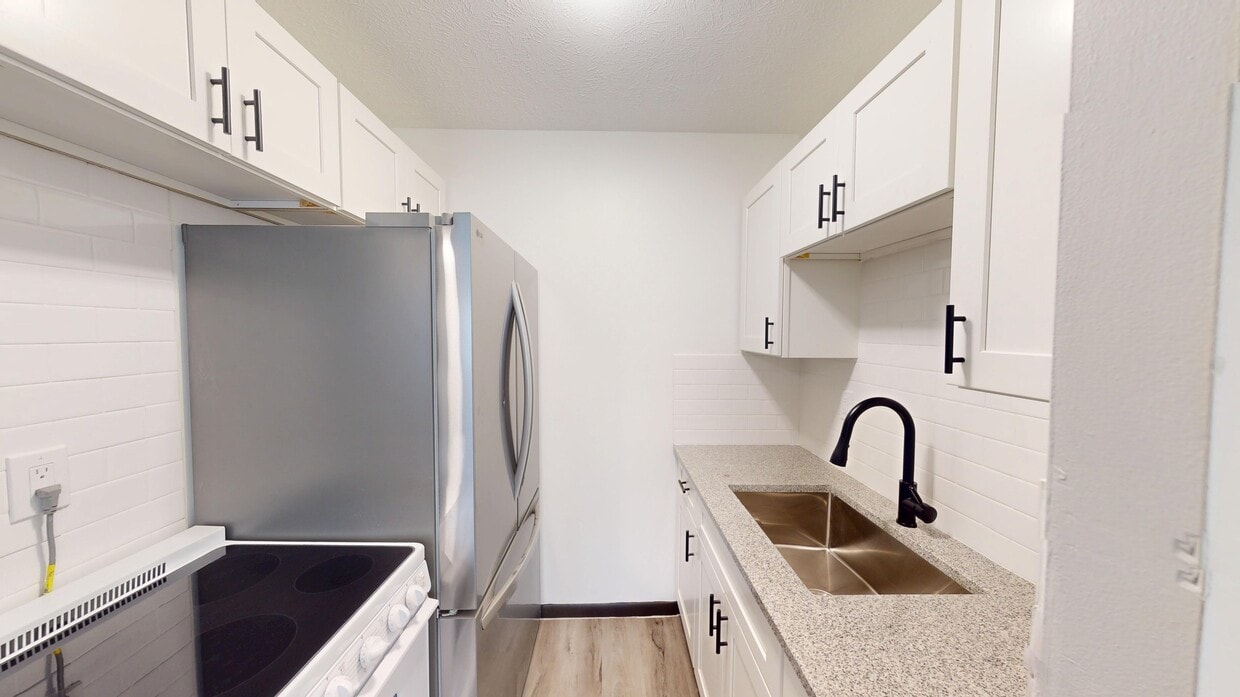 Primary Photo - Riveredge Lofts