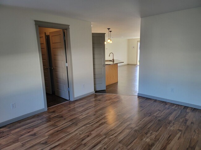 Foto del edificio - COMING SOON !!! 3 Bed 2 Bath 1500 Sq/Ft home just 10 minutes west of Spokane