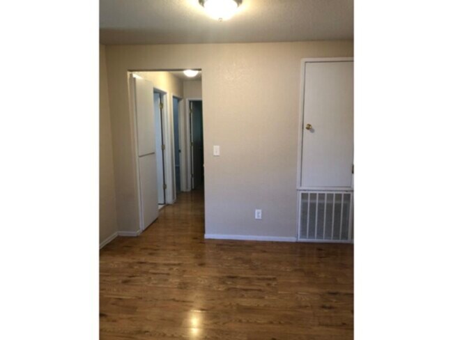 Building Photo - Available 2 bedroom, upstairs condo with f...