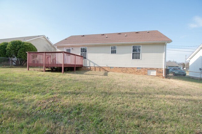 Building Photo - 181 Monarch Ln