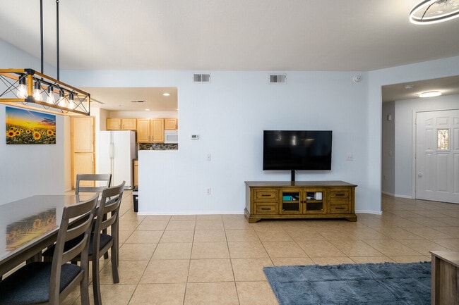 Building Photo - 9455 E Raintree Dr