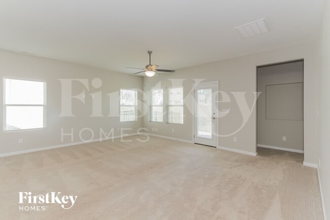Building Photo - 7798 Creek Park Dr