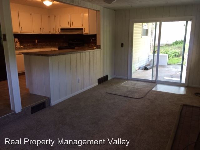 Building Photo - 3 br, 1.5 bath House - 5168 Russet Drive