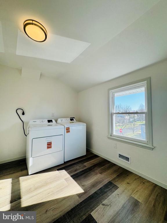 Foto del edificio - 552 Merchant St