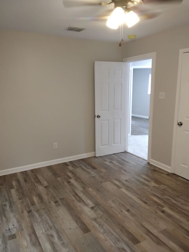 Foto del edificio - SINGLE FAMILY BRICK HOME IN SOUTH BOSSIER