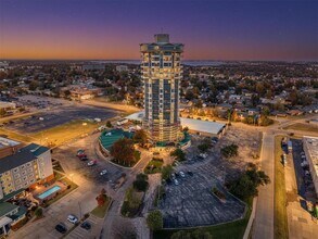 Building Photo - 5900 Mosteller Dr