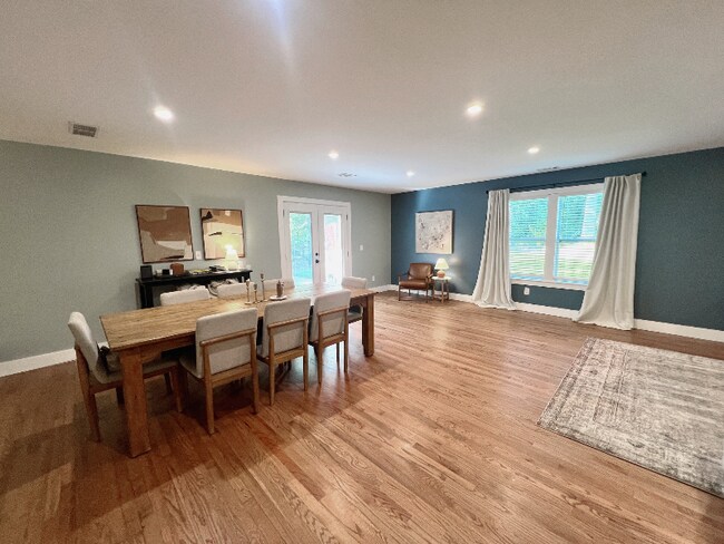 Foto del edificio - 3700 Ashwood Dr SE