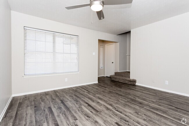 2HAB,1.5BA- 1100 ft² - Northridge Villas