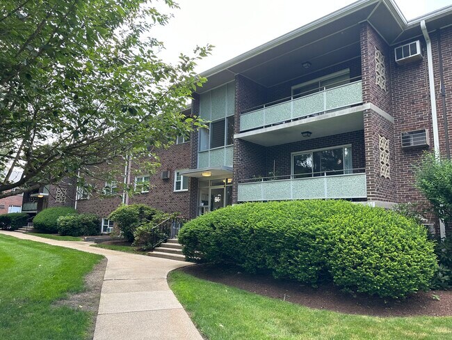 Building Photo - 51 Jacqueline Rd
