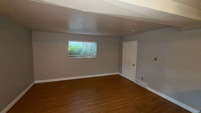 Building Photo - 41st2323