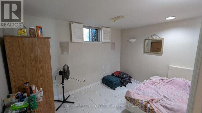 Building Photo - 2644 Windjammer Rd