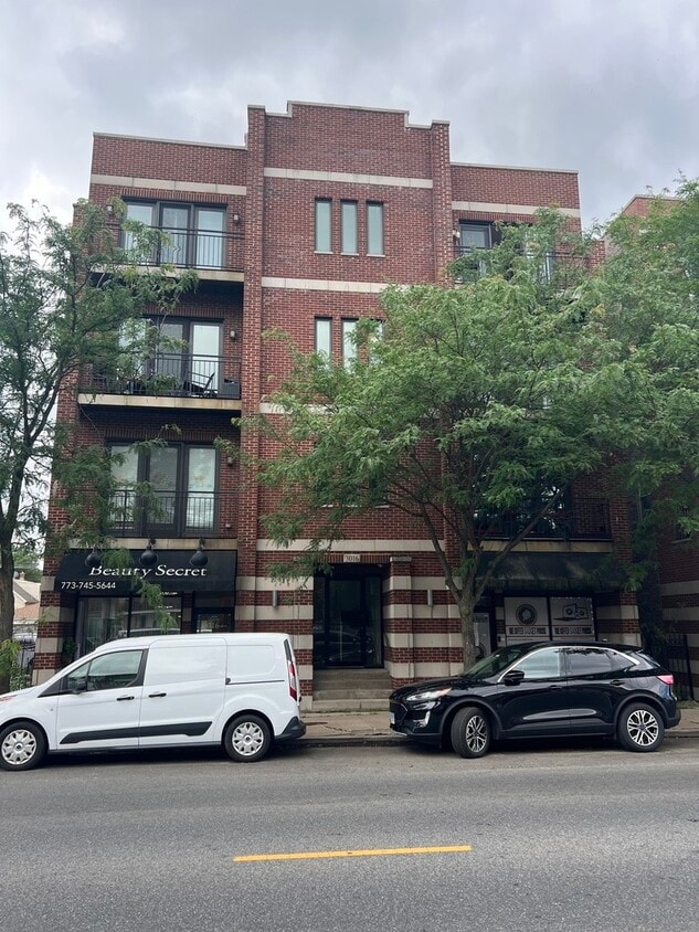 Primary Photo - 3016 N Harlem Ave