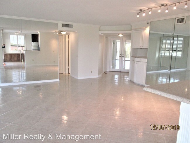 Foto del edificio - 6294 Bahia Del Mar Cir