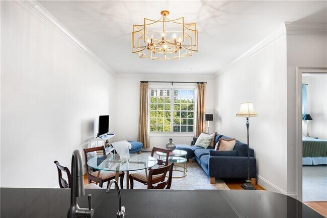 Building Photo - 1055 Piedmont Ave NE