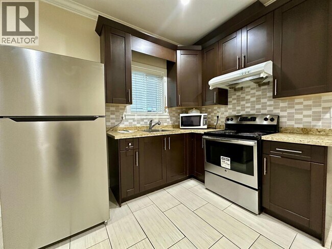 Building Photo - 5816 Culloden St