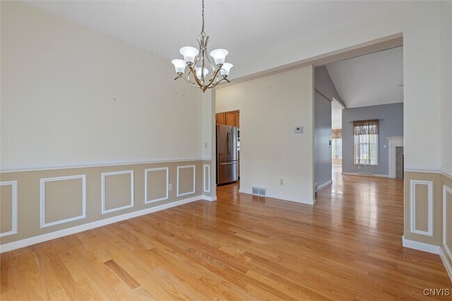 Foto del edificio - 5055 Constitution Ln